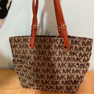 Micharl Kors MK Monogram Tote